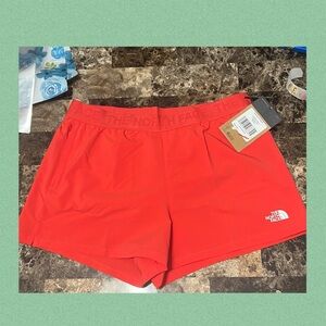 THE NORTH FACE WANDER SHORT HORIZON RED COLOR SIZE MEDIUM NWT